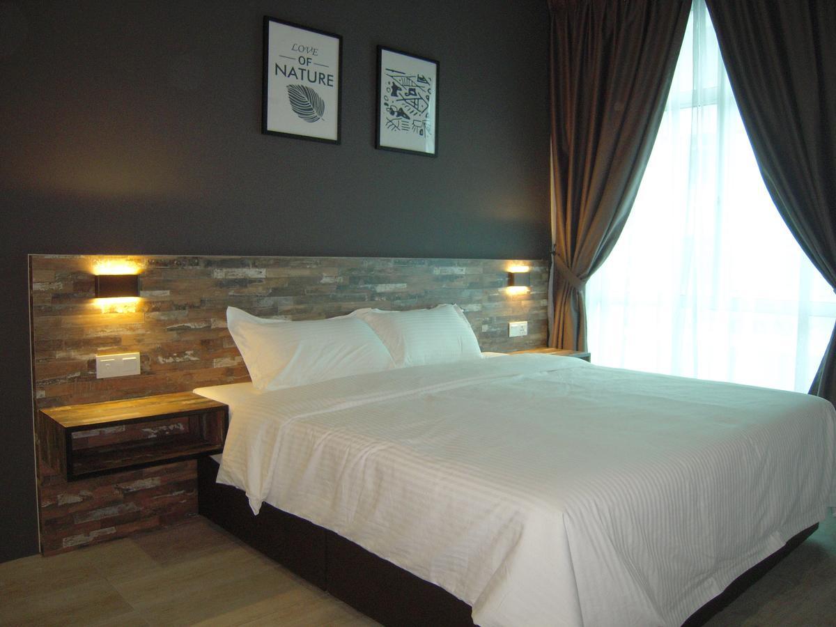 L Hotel Simpang Renggam Exterior photo